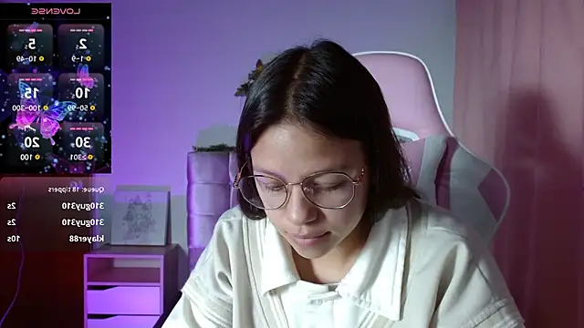 Snapshot of SamanthaRoldaan chatting on February 23, 12:08 am SamanthaRoldaan online show from February 23, 12:08 am