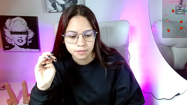 Snapshot of SamanthaRoldaan chatting on September 18, 2:41 pm SamanthaRoldaan online show from September 18, 2:41 pm