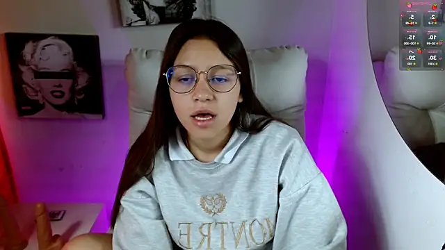 Snapshot of SamanthaRoldaan chatting on October 2, 2:46 pm SamanthaRoldaan online show from October 2, 2:46 pm