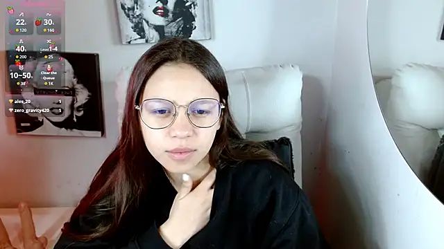 Snapshot of SamanthaRoldaan chatting on October 11, 3:10 pm SamanthaRoldaan online show from October 11, 3:10 pm