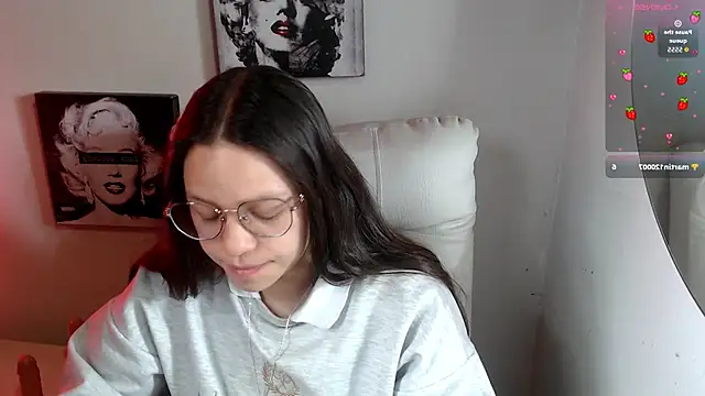 SamanthaRoldaan online show from November 6, 4:08 pm