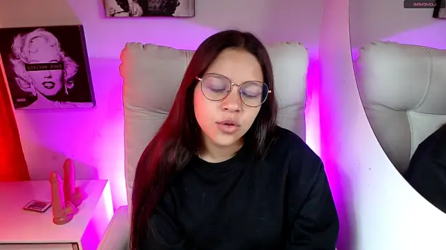 SamanthaRoldaan online show from February 9, 2:43 pm