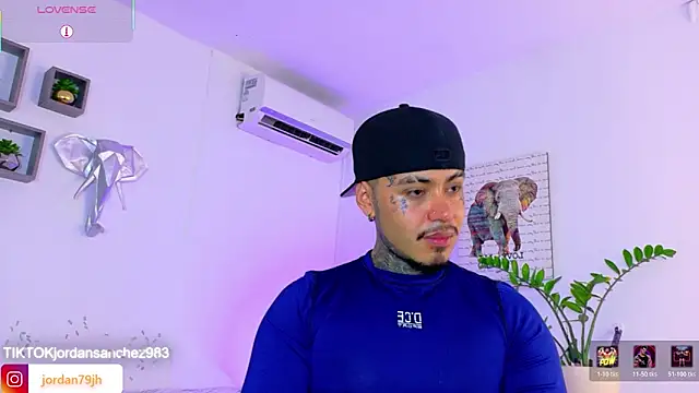 JordanSmiith  online show from May 27, 9:34 pm