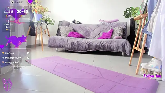 witchviolet online show from January 9, 5:48 pm