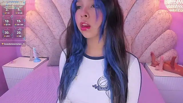 chloe watson  online show from January 28, 10:12 pm