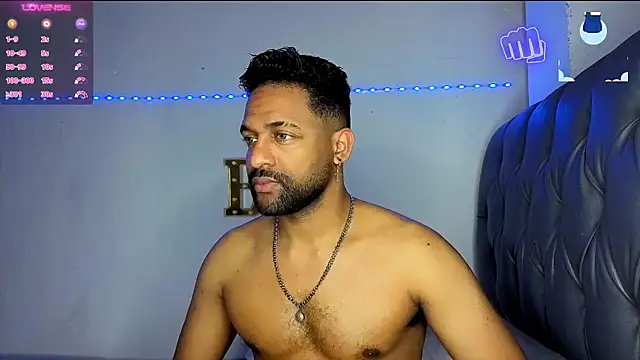 bbcblackhot34 online show from March 18, 2:15 am