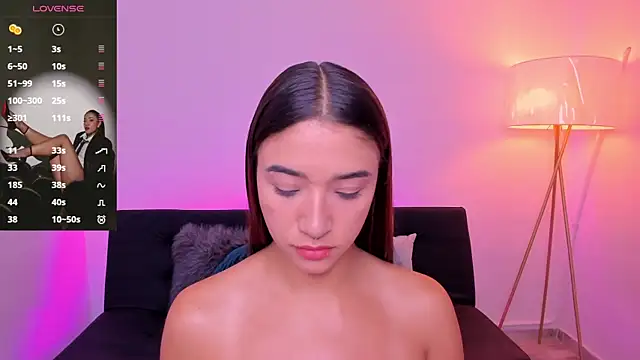 Snapshot of Antonella_Grayy chatting on June 17, 1:34 pm Antonella Grayy online show from June 17, 1:34 pm