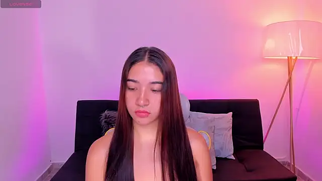 Snapshot of Antonella_Grayy chatting on June 26, 2:32 pm Antonella Grayy online show from June 26, 2:32 pm