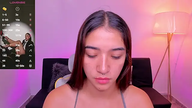 Snapshot of Antonella_Grayy chatting on July 8, 2:43 pm Antonella Grayy online show from July 8, 2:43 pm