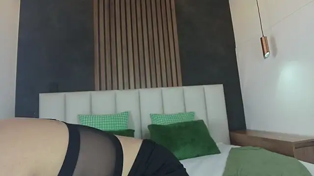 eva daemon online show from October 16, 11:44 am