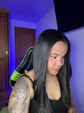 leila 22 online show from April 3, 7:50 am