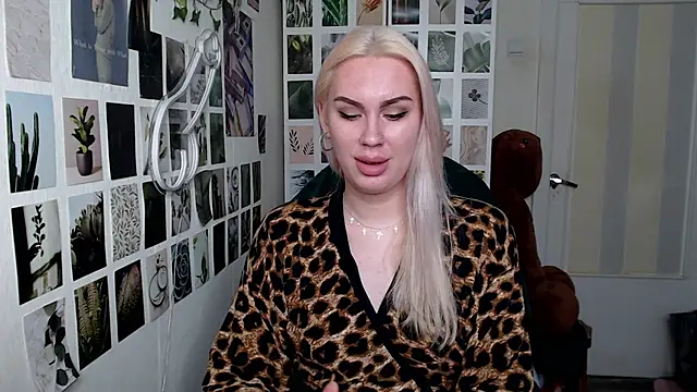 CapriScorpion online show from October 9, 11:30 am