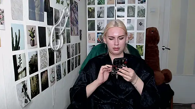 CapriScorpion online show from October 17, 2:41 pm