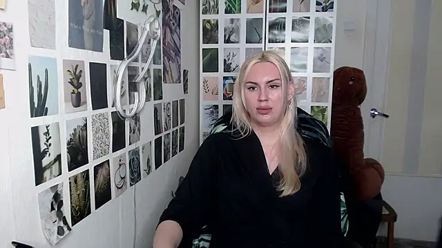 CapriScorpion online show from November 20, 3:23 pm