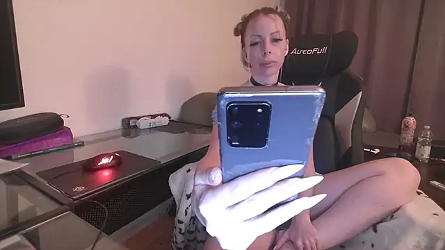 Thundercat23 online show from October 11, 5:28 am