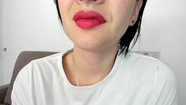 queen fetish online show from December 6, 10:16 am