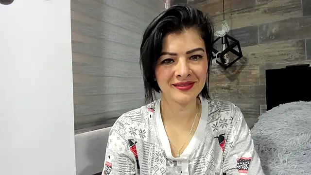 queen fetish online show from December 20, 2:49 pm