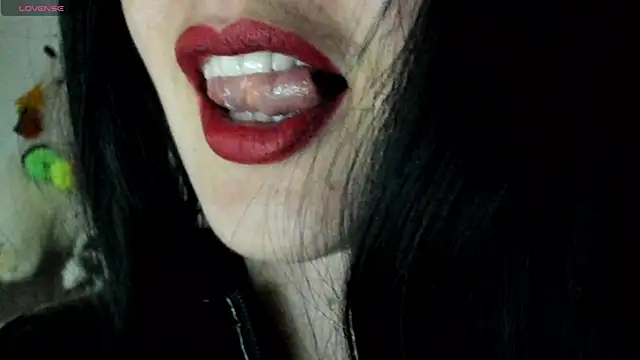 queen fetish online show from March 10, 8:34 pm