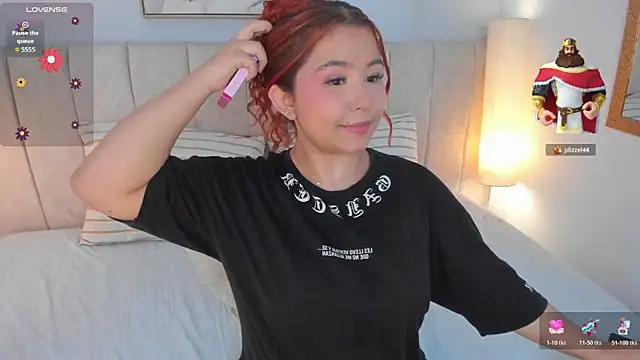 Atenea cuteee online show from April 11, 7:51 pm