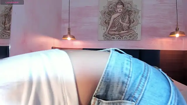 AnneDixie online show from March 23, 3:21 am