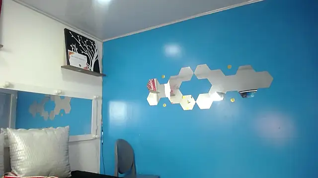 CarolRodriguez  online show from January 22, 1:00 pm