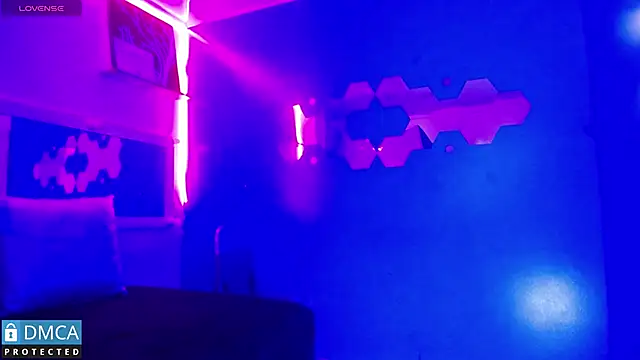 CarolRodriguez  online show from January 30, 7:04 pm