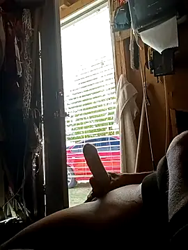 prettyboi6992 online show from April 13, 4:12 pm