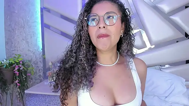 Miia002 online show from January 20, 7:15 am