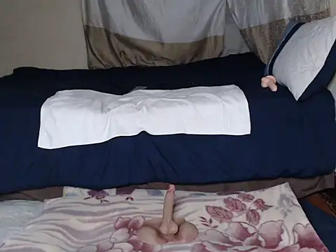 AdelaideT online show from April 3, 10:52 pm