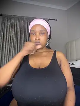 Bustygoddess32 online show from November 5, 1:49 am