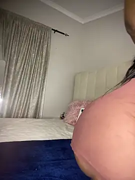 Bustygoddess32 online show from December 21, 10:28 pm