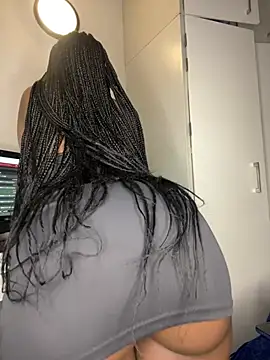 Bustygoddess32 online show from January 14, 2:39 am