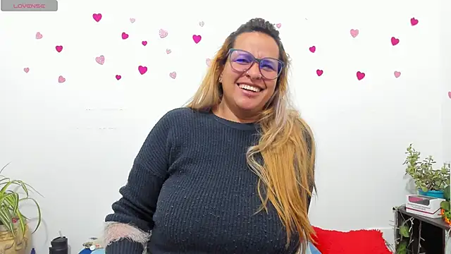 hazel 34 online show from October 2, 9:16 am