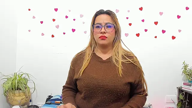 hazel 34 online show from October 4, 10:13 am