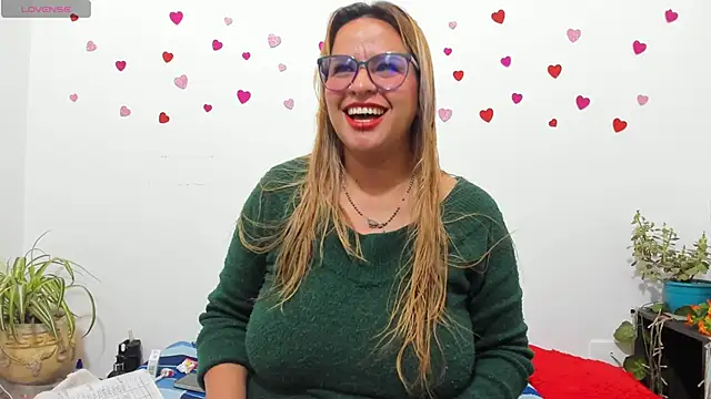 hazel 34 online show from October 5, 11:19 am