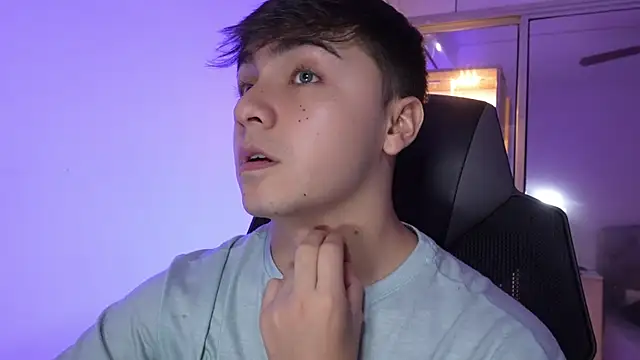 aron  cooper online show from November 13, 9:58 pm