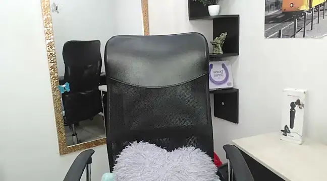 Snapshot of Prety_Nany chatting on January 28, 1:38 pm Prety Nany online show from January 28, 1:38 pm