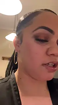 DestineeJayde online show from January 19, 7:04 am