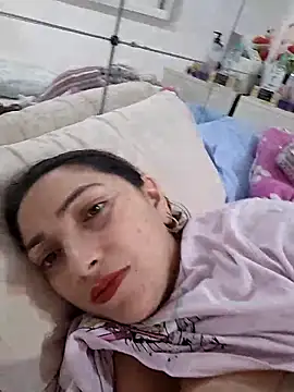 claudia online show from April 17, 11:08 pm