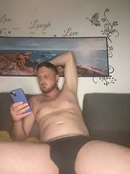 danyboy3307 online show from July 13, 7:38 pm