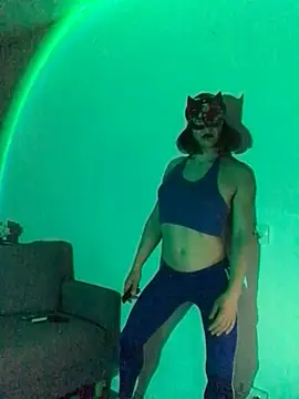 BigAssKi online show from April 22, 6:20 pm