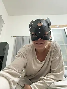 Snapshot of LadyScarlett-xk chatting on December 29, 8:04 pm LadyScarlett-xk online show from December 29, 8:04 pm