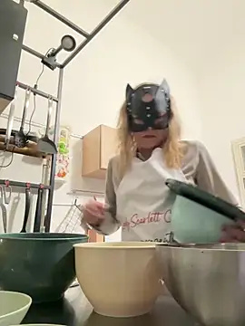 Snapshot of LadyScarlett-xk chatting on March 21, 5:02 pm LadyScarlett-xk online show from March 21, 5:02 pm