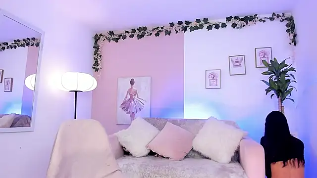 Kim ev online show from December 4, 8:01 am