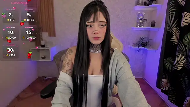 Snapshot of mia_catt05 chatting on December 29, 6:45 am mia catt05 online show from December 29, 6:45 am
