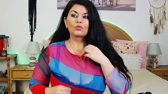 Snapshot of EllenGrace chatting on January 11, 11:46 pm EllenGrace online show from January 11, 11:46 pm