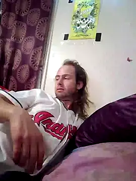 Snapshot of cdressupdiva chatting on December 10, 3:30 am cdressupdiva online show from December 10, 3:30 am