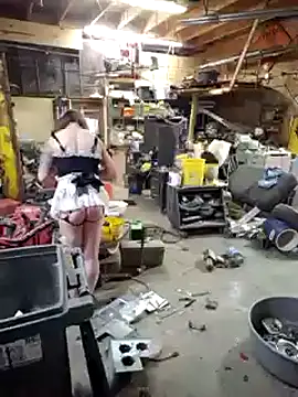 Snapshot of cdressupdiva chatting on February 6, 2:48 pm cdressupdiva online show from February 6, 2:48 pm