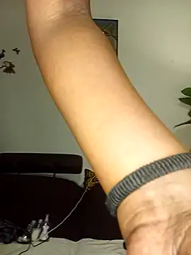 The-Peach-Flexer online show from January 12, 10:48 pm