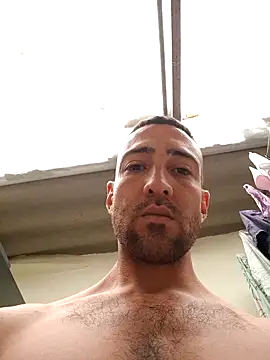 sebasxx97 online show from April 4, 3:42 pm